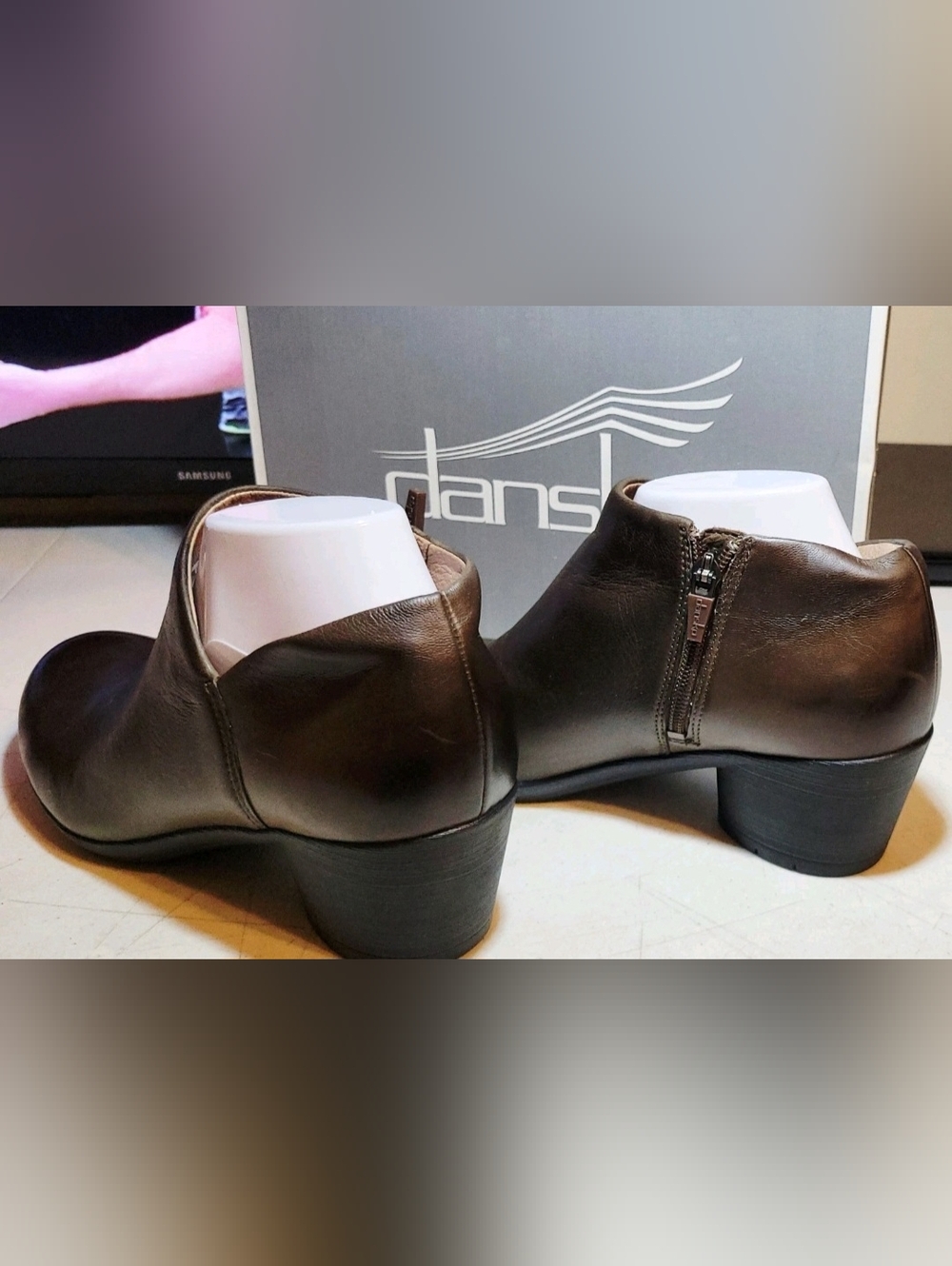 Womens Shoes Size 8.5/9 Dansko Raina Mushroom Burnished Nubuck Brown Ankle Boots - Picture 3 of 7